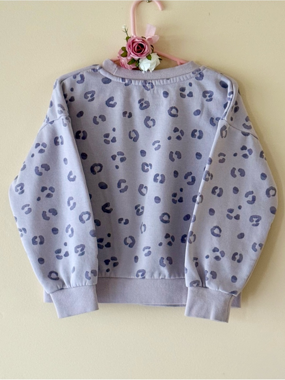 Primark/Old Navy Lilac Leopard Print Sweatshirt & Sweatpants Set, Size 4 - Picture 3 of 9